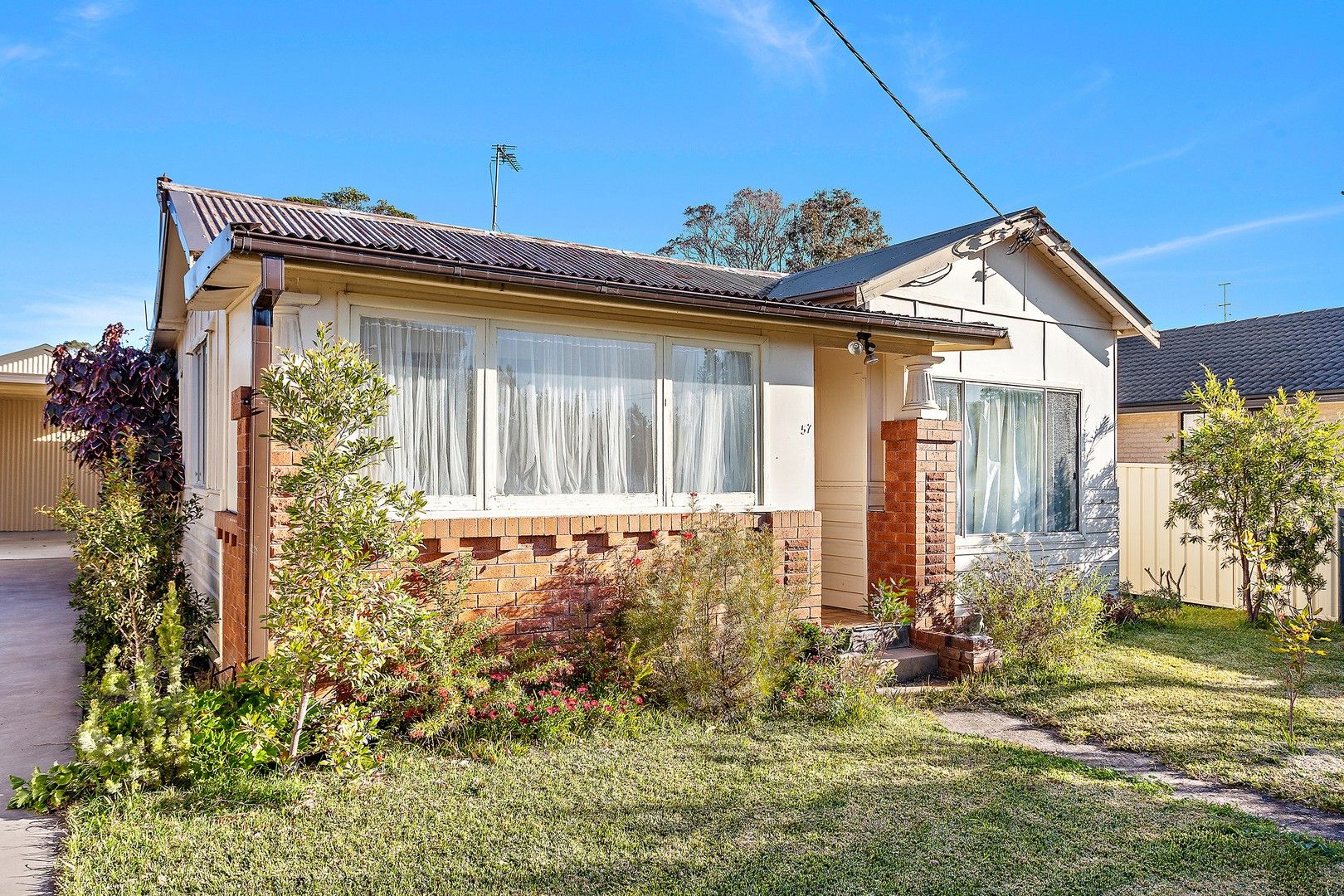 3 bedrooms House in 57 Thalassa Avenue EAST CORRIMAL NSW, 2518