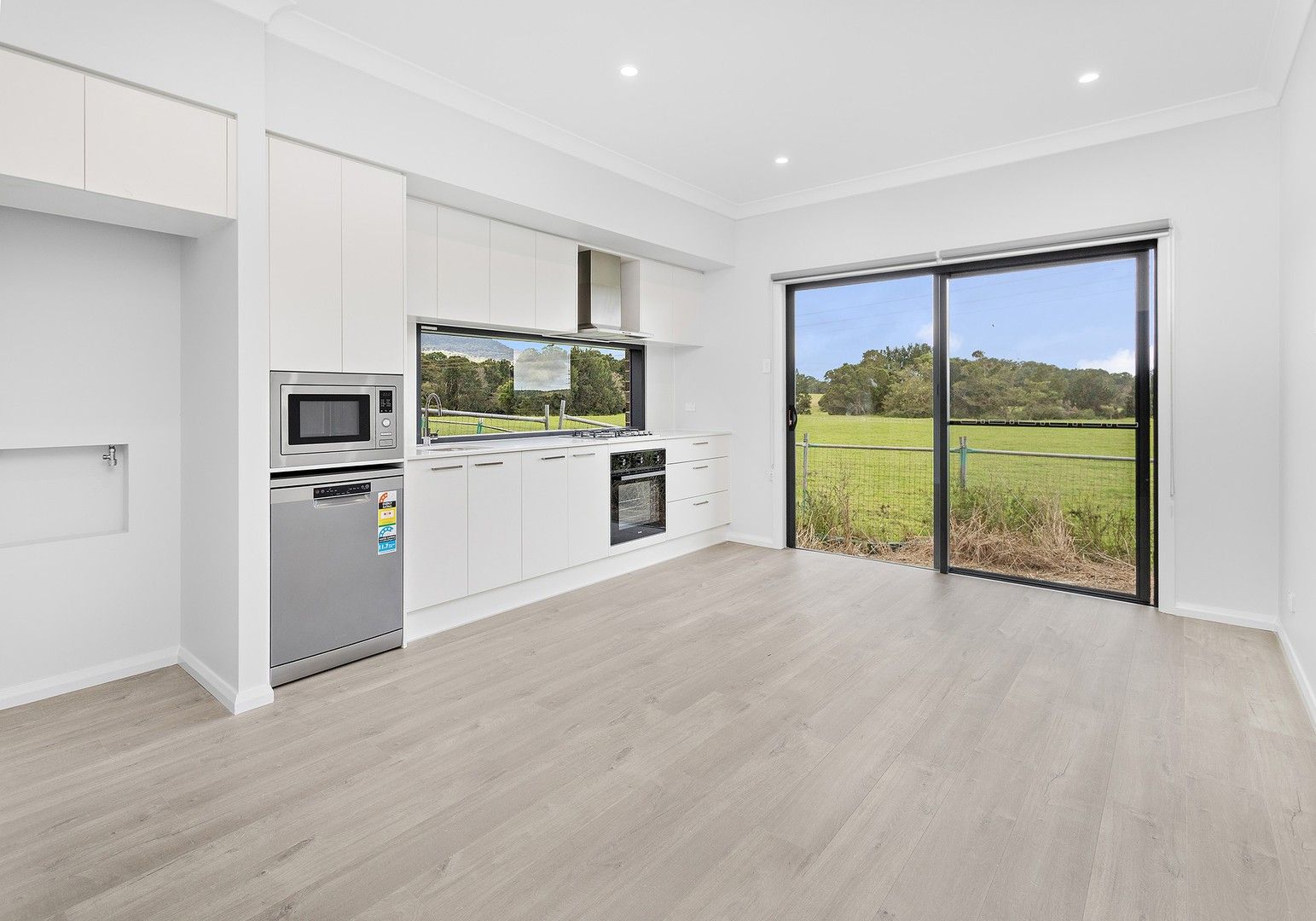 2 bedrooms Apartment / Unit / Flat in 12A Garreeaira Road WONGAWILLI NSW, 2530