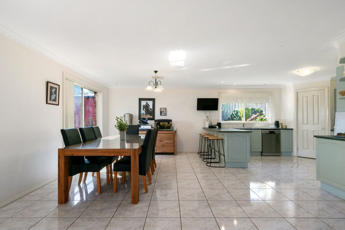 32 Mark Avenue, Sale VIC 3850, Image 1