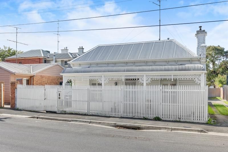 124 Lyons Street North, Ballarat Central Property History & Address