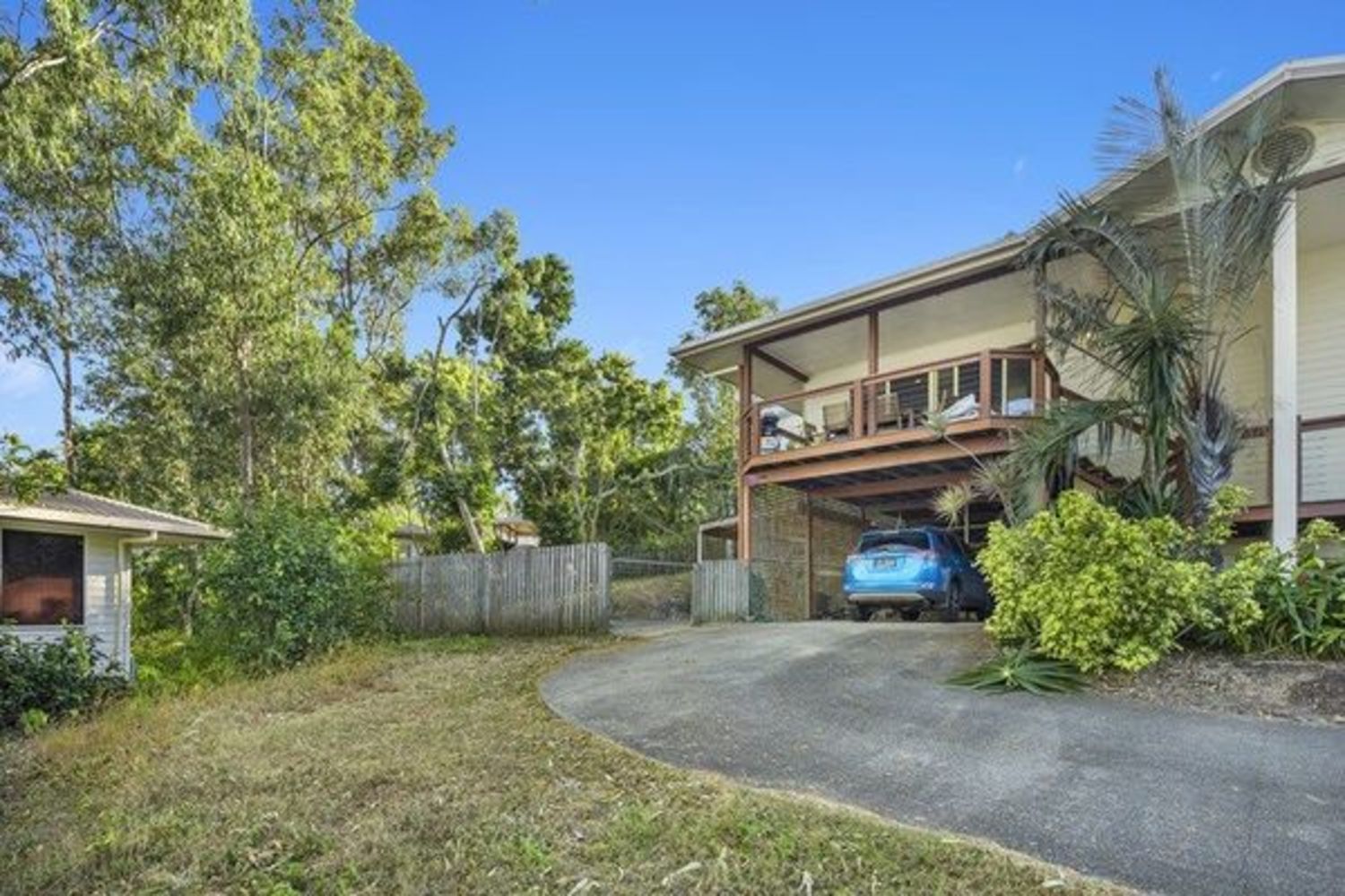2/9 Macarthur Drive, Cannonvale Property History & Address Research Domain