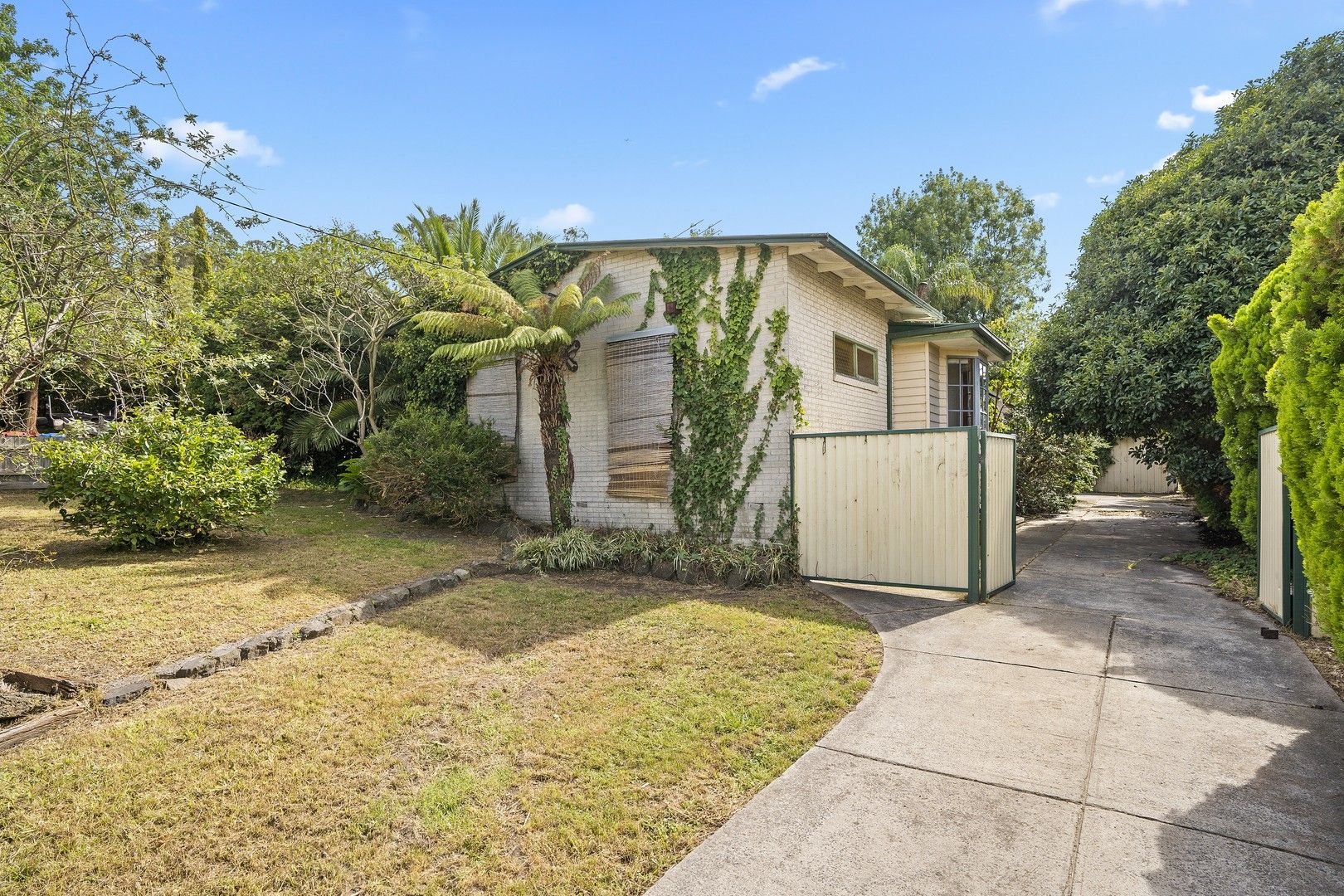 3 bedrooms House in 2 Milton Street FERNTREE GULLY VIC, 3156