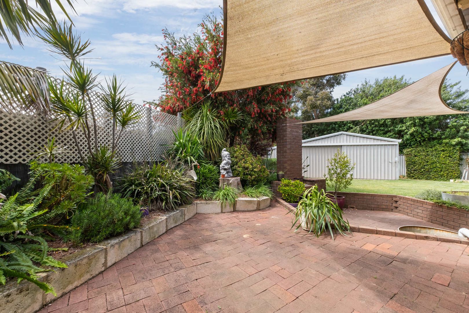 12 Alexander Close, Lesmurdie WA 6076, Image 2