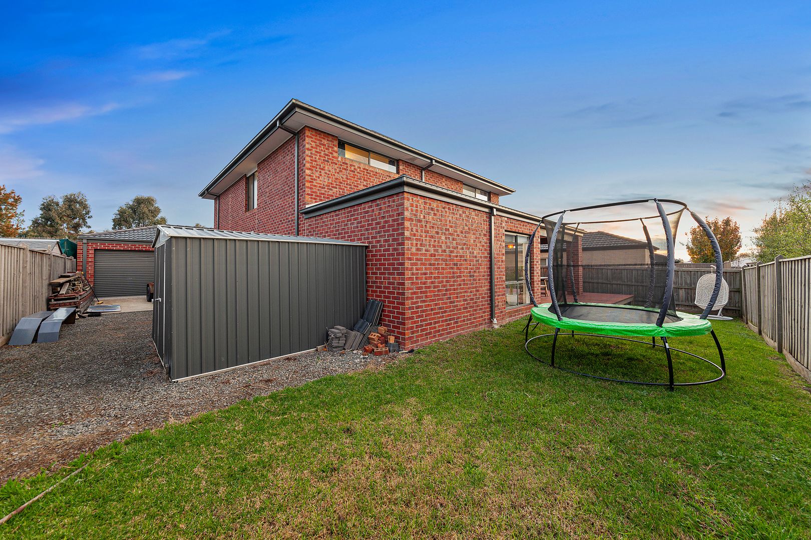 4 Scarlet Ash Drive, Cranbourne West VIC 3977, Image 2