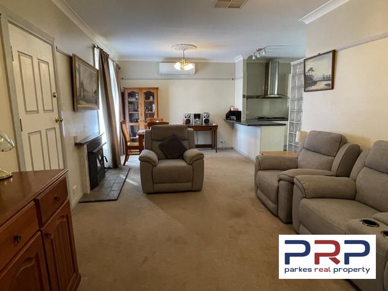 3 Charles Rigg Avenue, Parkes NSW 2870, Image 2