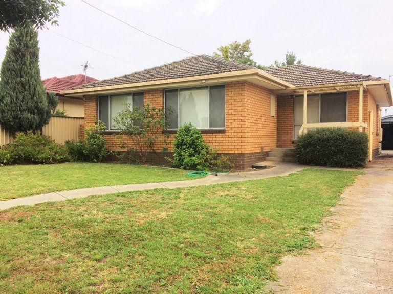 3 bedrooms House in 64 Dianne Avenue CRAIGIEBURN VIC, 3064
