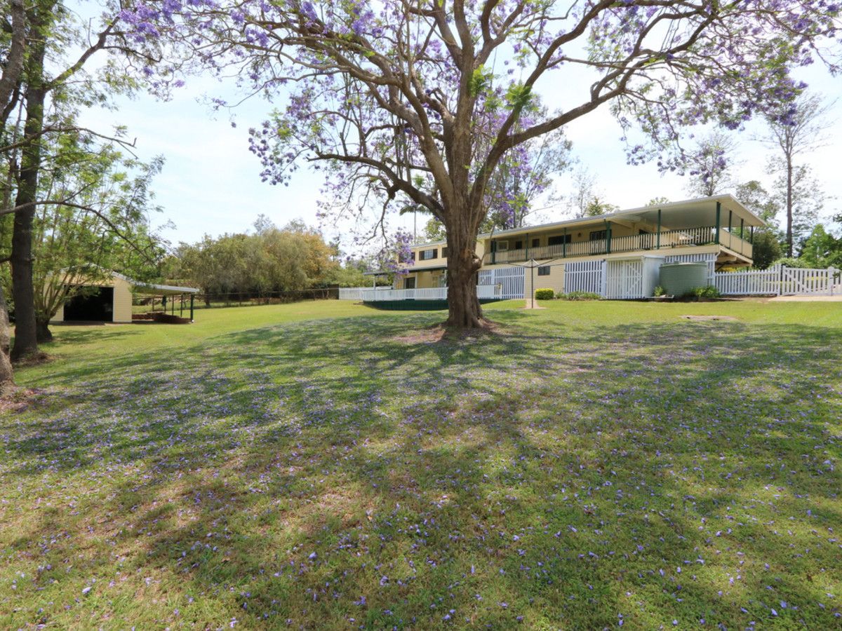 29 Islandview Street, Barellan Point QLD 4306, Image 2