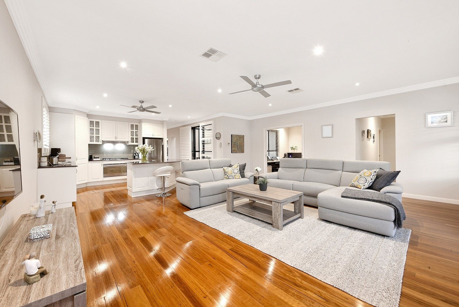 4 bedrooms House in 56 Hambledon Circuit HARRINGTON PARK NSW, 2567