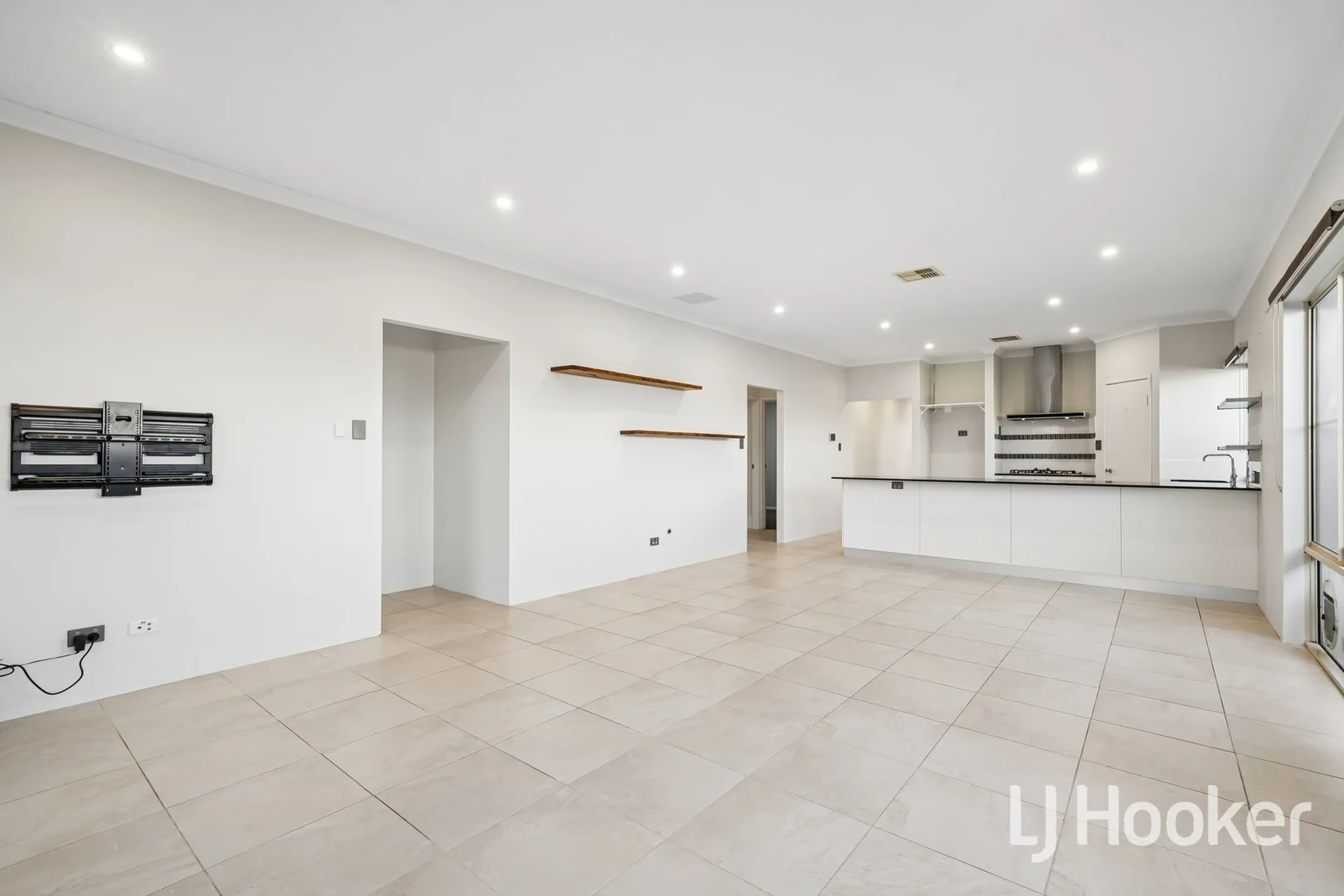 Additional image 5 of 27 Vivaldi Street, Hammond Park WA 6164