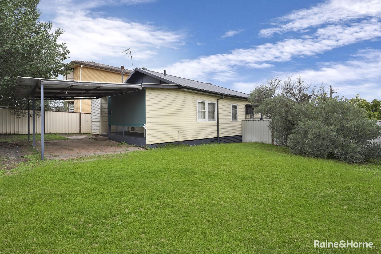 201 & 201A Carpenter Street, St Marys NSW 2760, Image 2