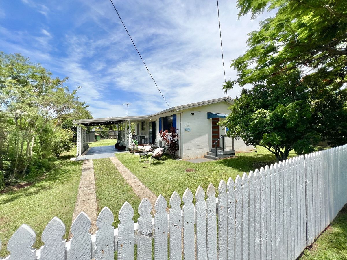 2 bedrooms House in 8 Burnett Street WELLINGTON POINT QLD, 4160