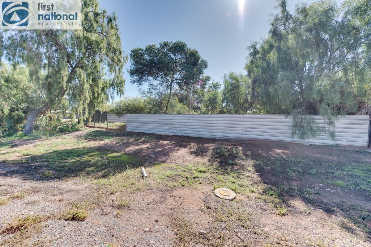 27 Quorn Road, Stirling North SA 5710, Image 2