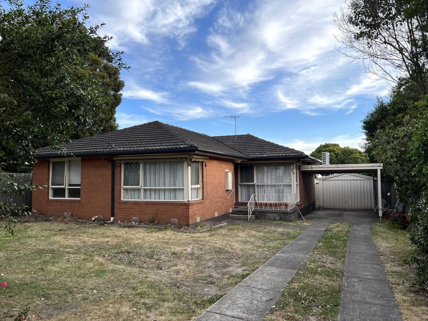698 Ferntree Gully Road, Wheelers Hill VIC 3150 House For Rent 550