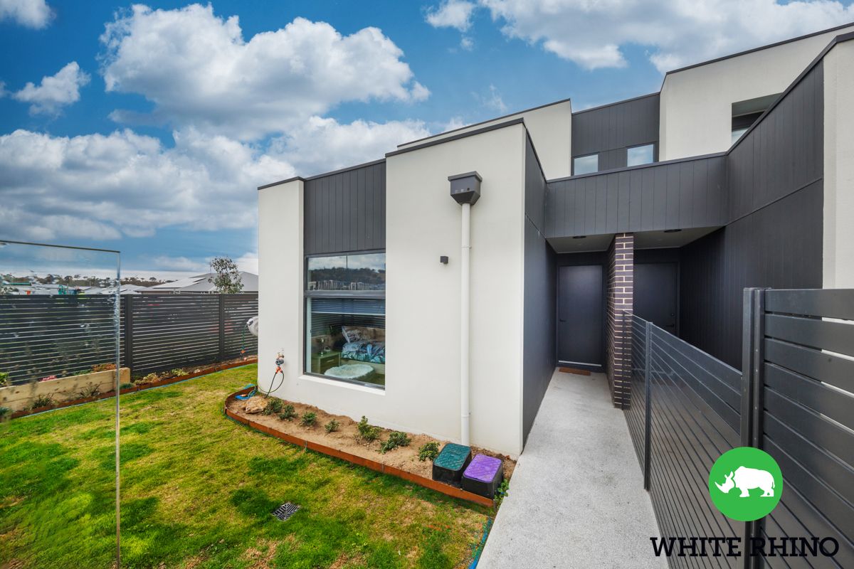 4 bedrooms Townhouse in 35 Wellsvale Drive GOOGONG NSW, 2620