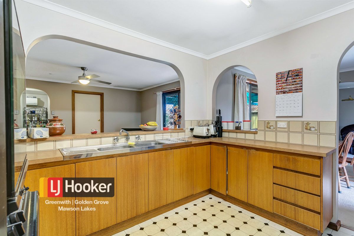 15 Trebbiano Street, Wynn Vale SA 5127, Image 2