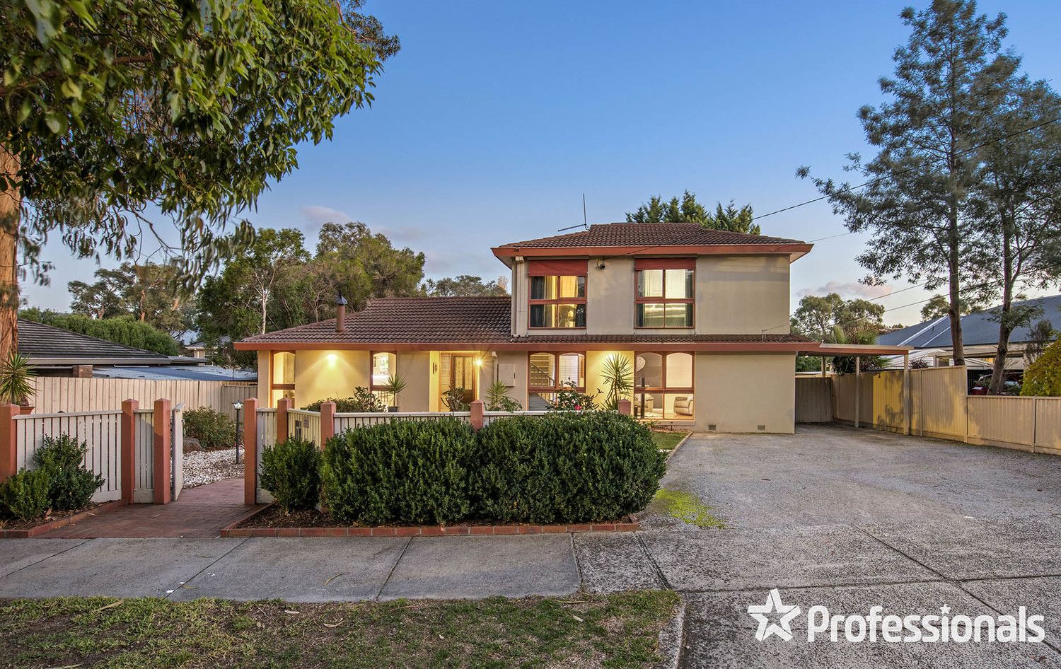 9 Landstrom Quadrant, Kilsyth VIC 3137, Image 0