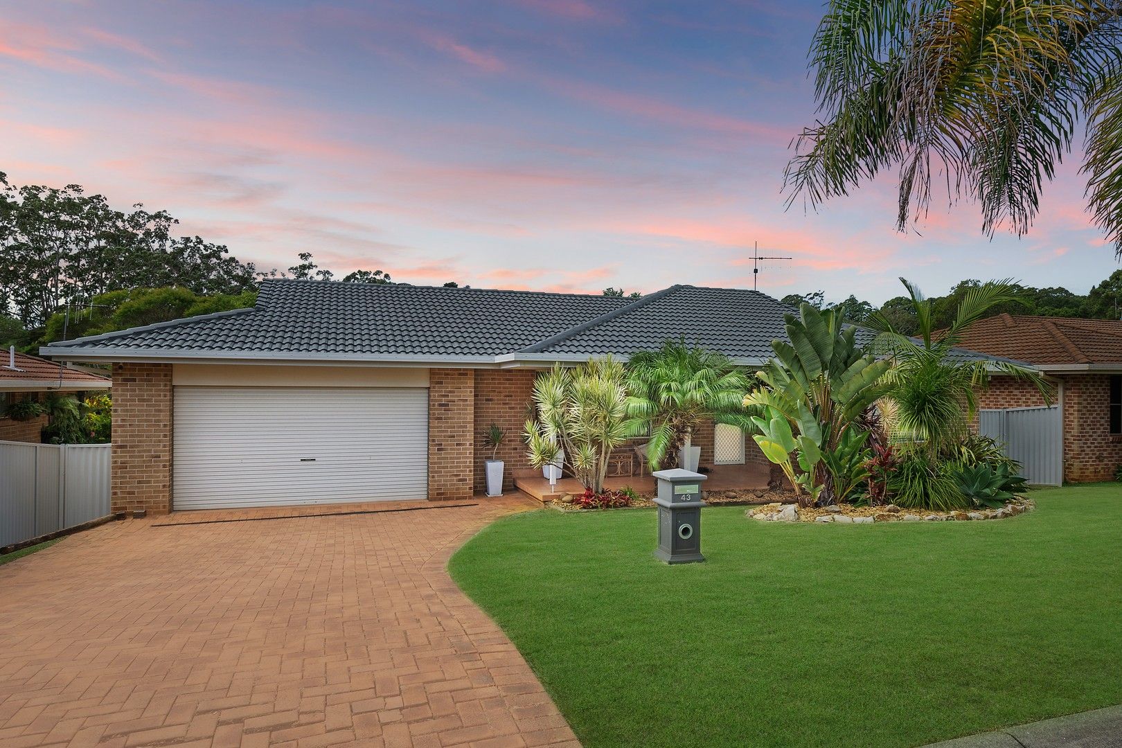 3 bedrooms House in 43 Amira Drive PORT MACQUARIE NSW, 2444