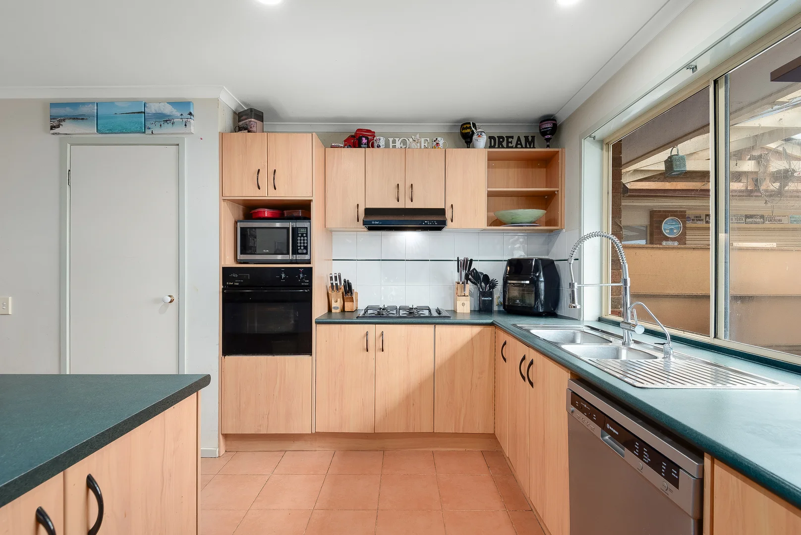 Additional image 5 of 22 Magpie Close, Lara VIC 3212