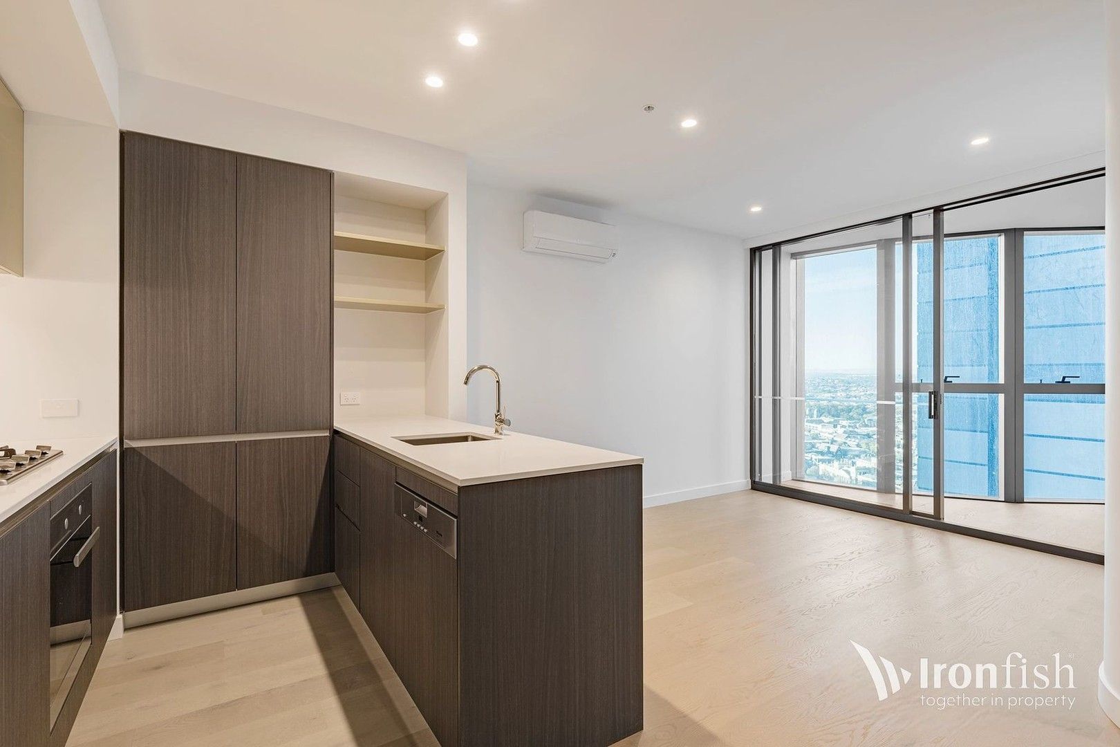 1 bedrooms Apartment / Unit / Flat in 3712/224-252 La Trobe Street MELBOURNE VIC, 3000