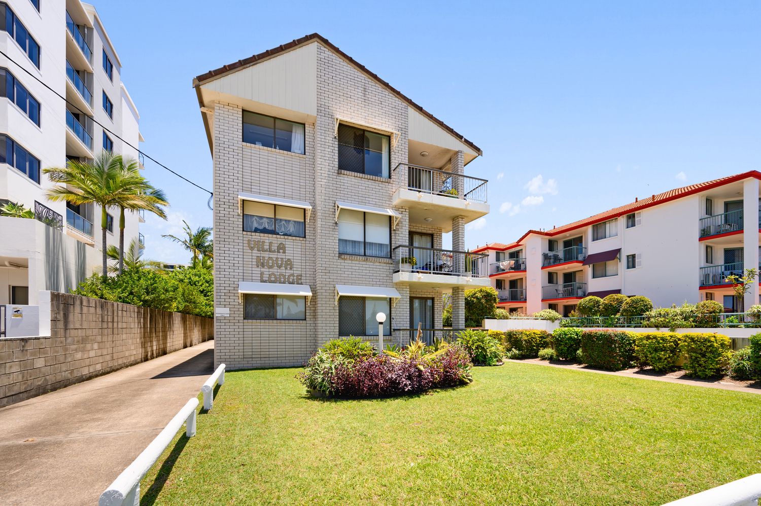 2 bedrooms Apartment / Unit / Flat in 1/138 Marine Parade SOUTHPORT QLD, 4215