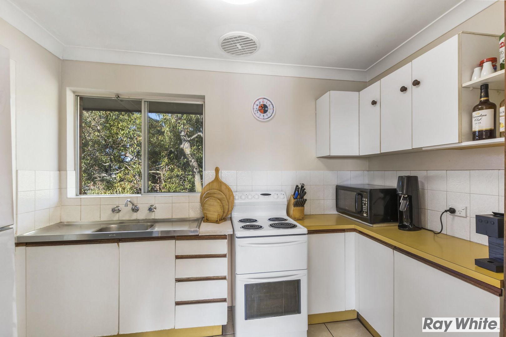 17 133A Campbell St, Woonona NSW 2517, Image 2