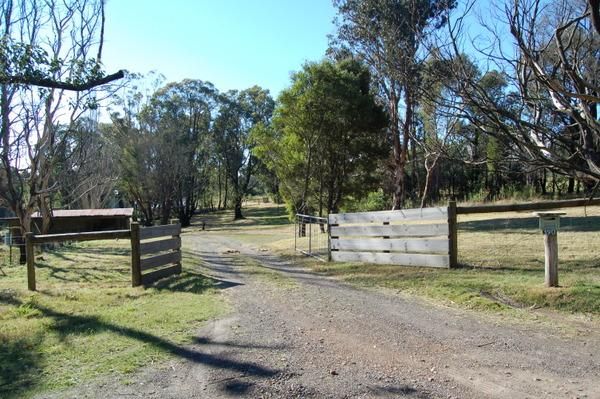 390 Coombs Road, KINGLAKE WEST VIC 3757, Image 2