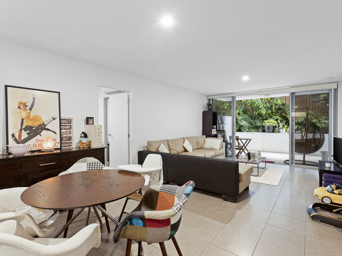3 bedrooms Apartment / Unit / Flat in 4105/1-7 Waterford Court BUNDALL QLD, 4217