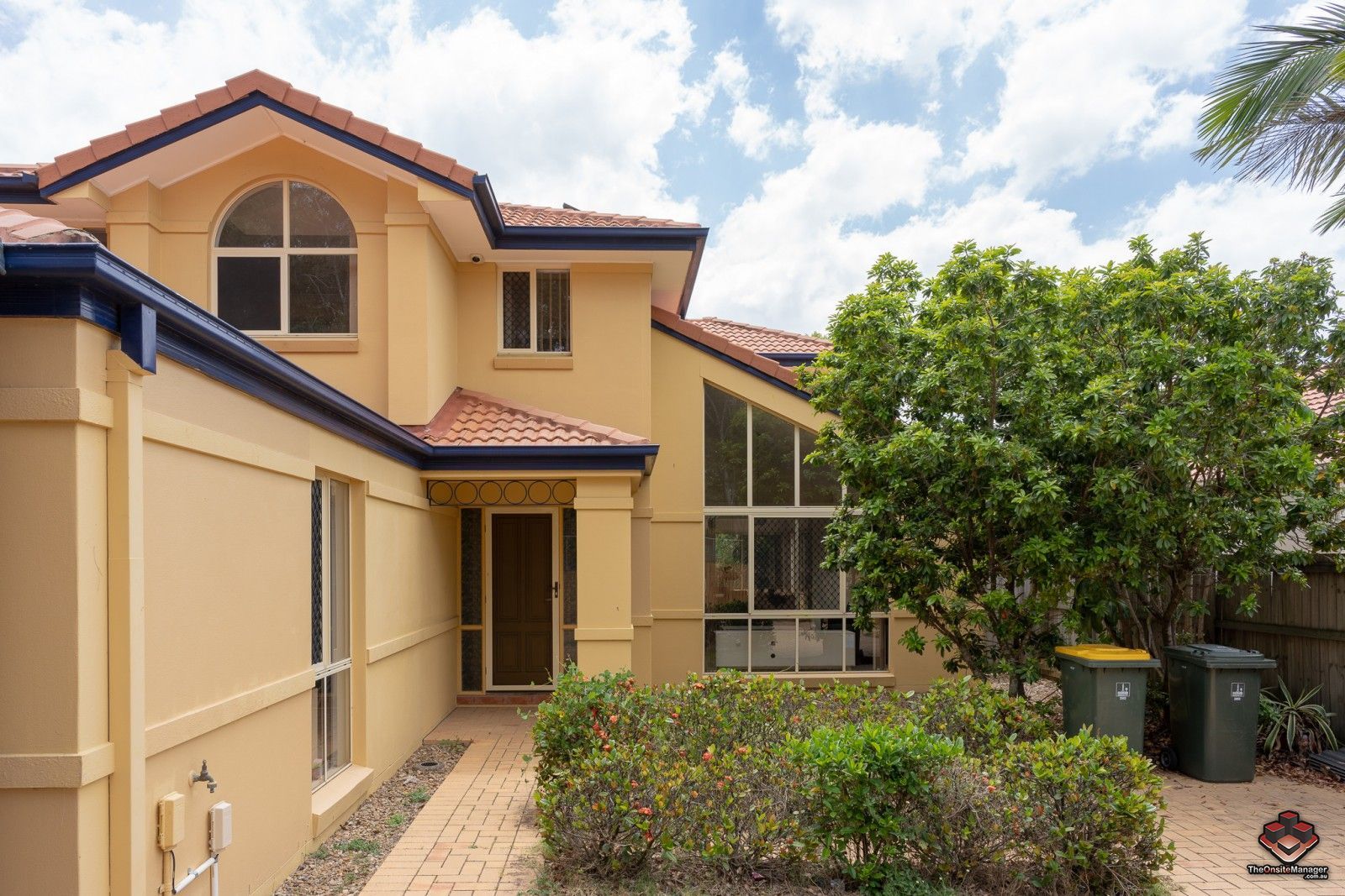 5 bedrooms House in 116 Bordeaux Street EIGHT MILE PLAINS QLD, 4113