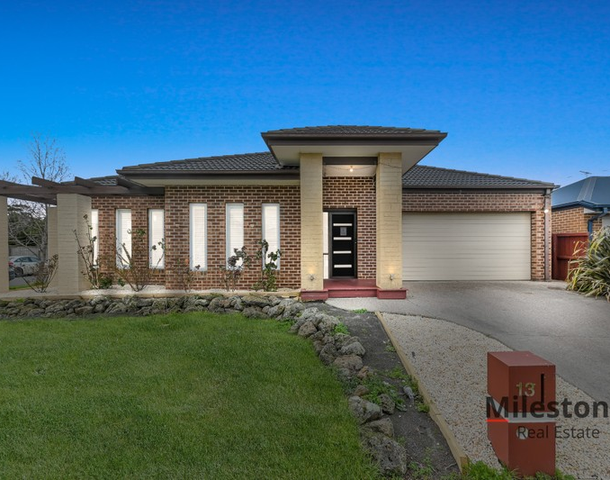 13 Bellerive Avenue, Officer VIC 3809