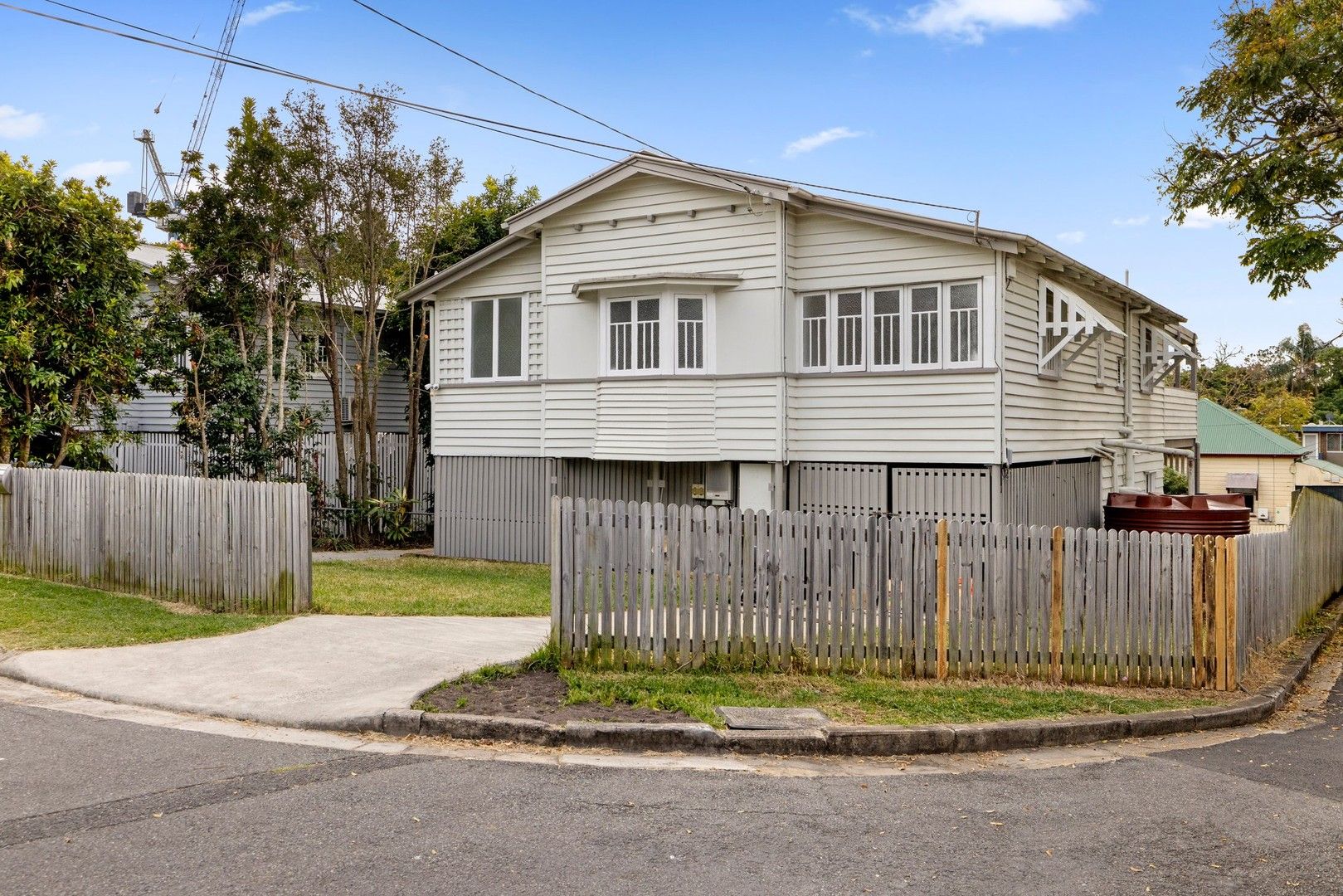 5 bedrooms House in 36 Golding Street TOOWONG QLD, 4066