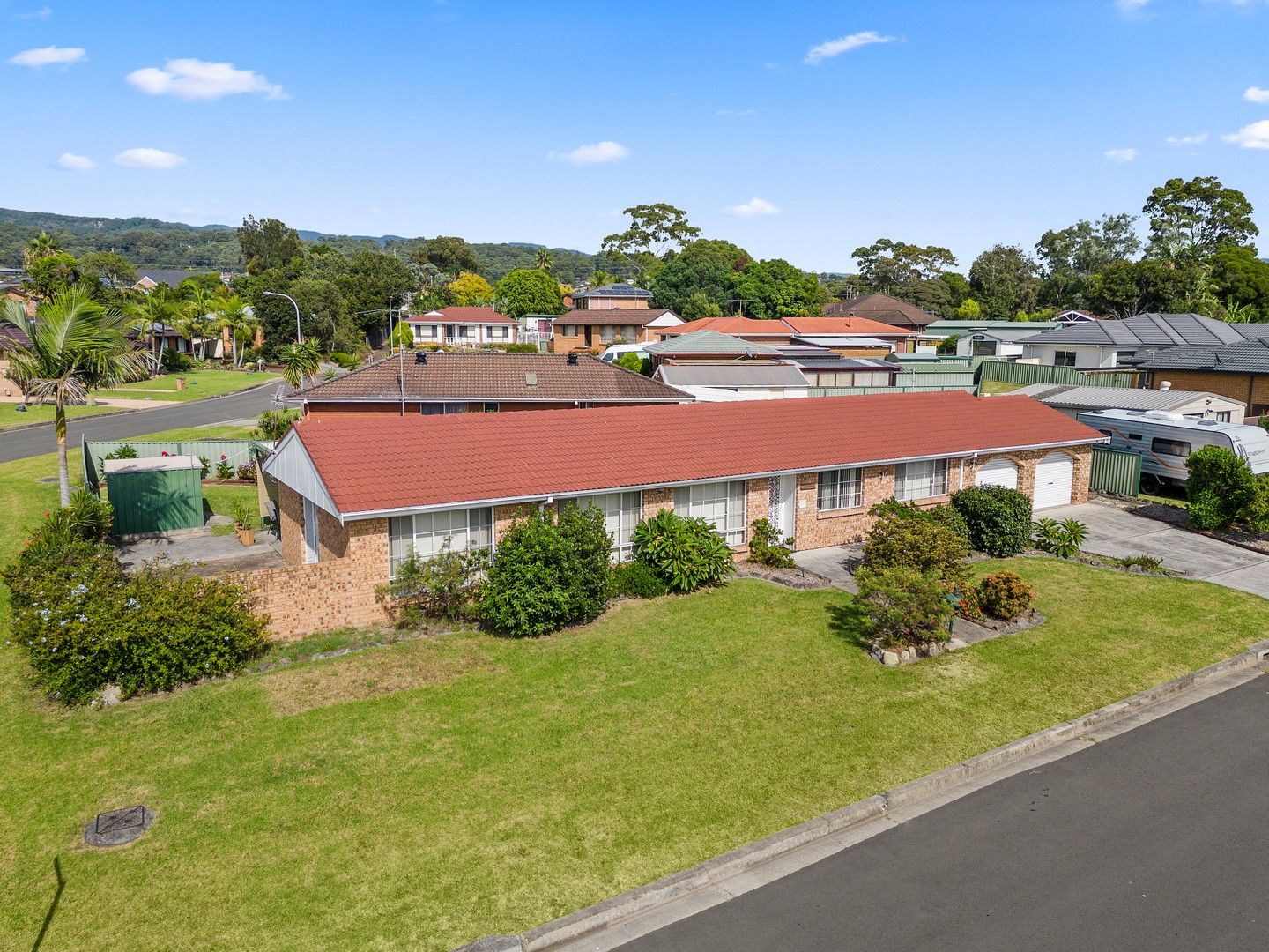 2 Aitken Close, Albion Park NSW 2527, Image 0