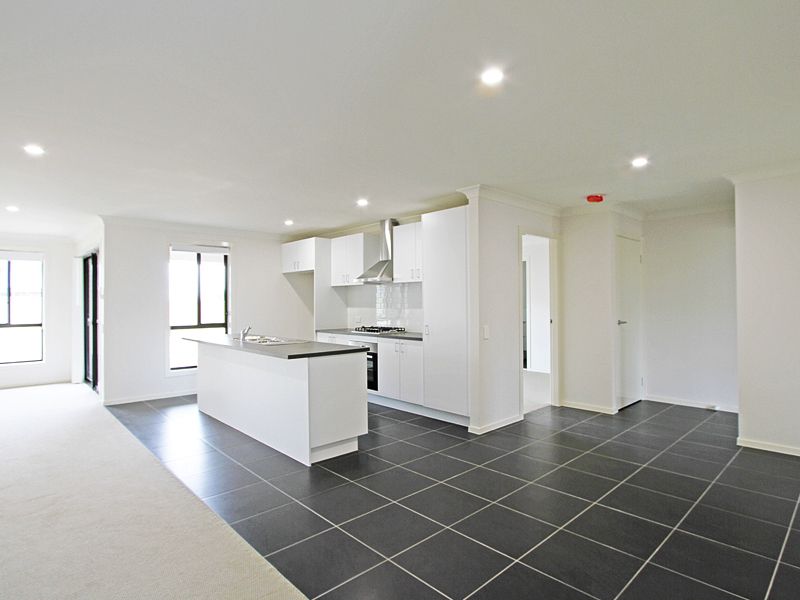 4 bedrooms House in 2 Burril St BELLBIRD NSW, 2325