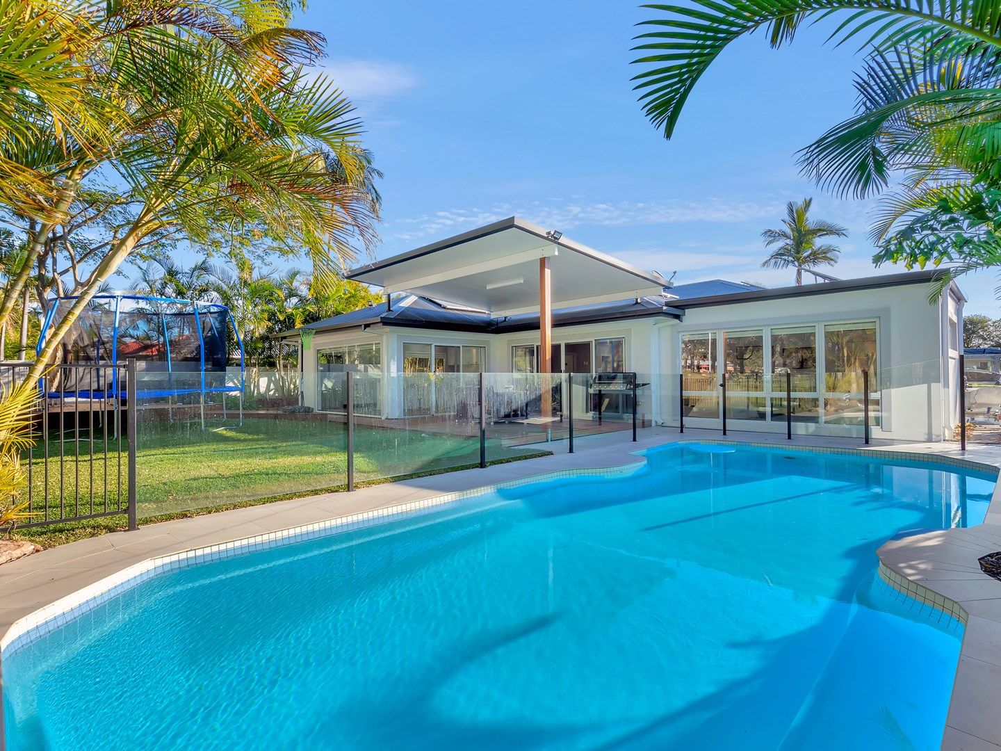 25 Pearson Close, Arundel Property History & Address Research Domain