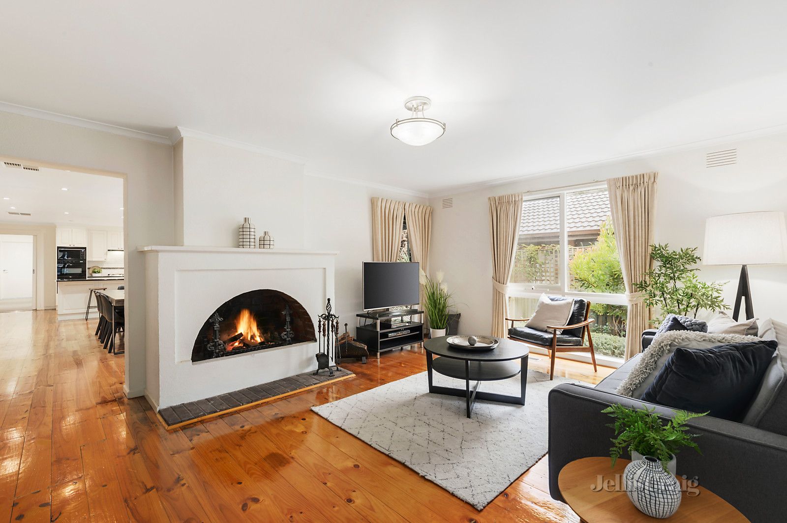 28 Gardenia Street, Blackburn VIC 3130, Image 2