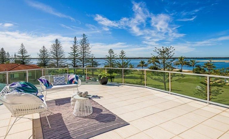 5/10 Oatland Esplanade, Runaway Bay QLD 4216, Image 1