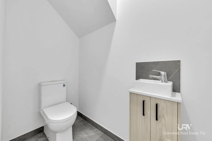 Additional image 11 of 2/17 Mambourin Street, Werribee VIC 3030