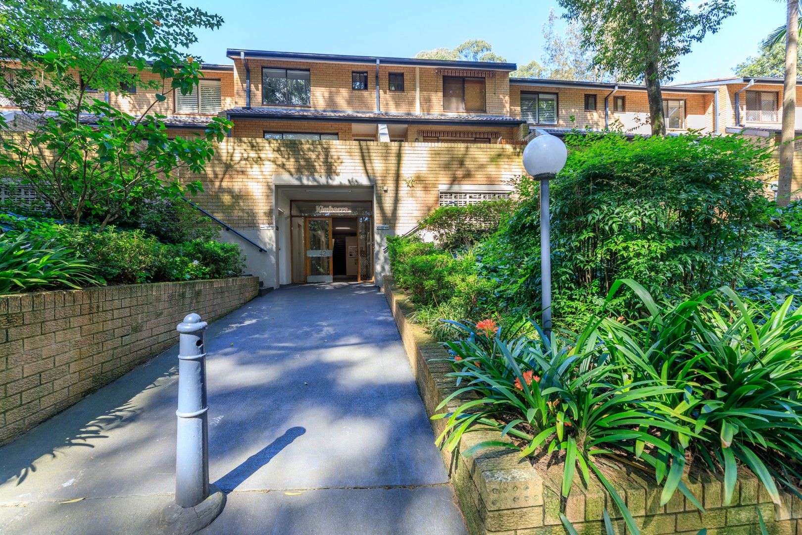 3 bedrooms Townhouse in 12/42-50 Helen street LANE COVE NORTH NSW, 2066