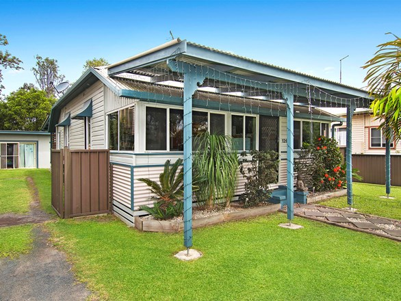 126 Pacific Highway, Broadwater NSW 2472