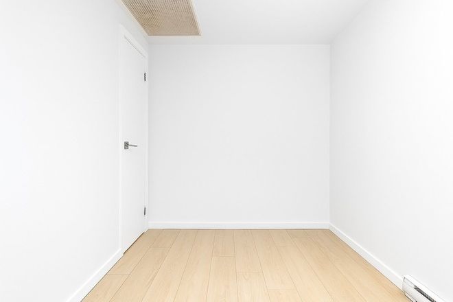 804/95 Linton Street Kangaroo Point 4169 - Image 6