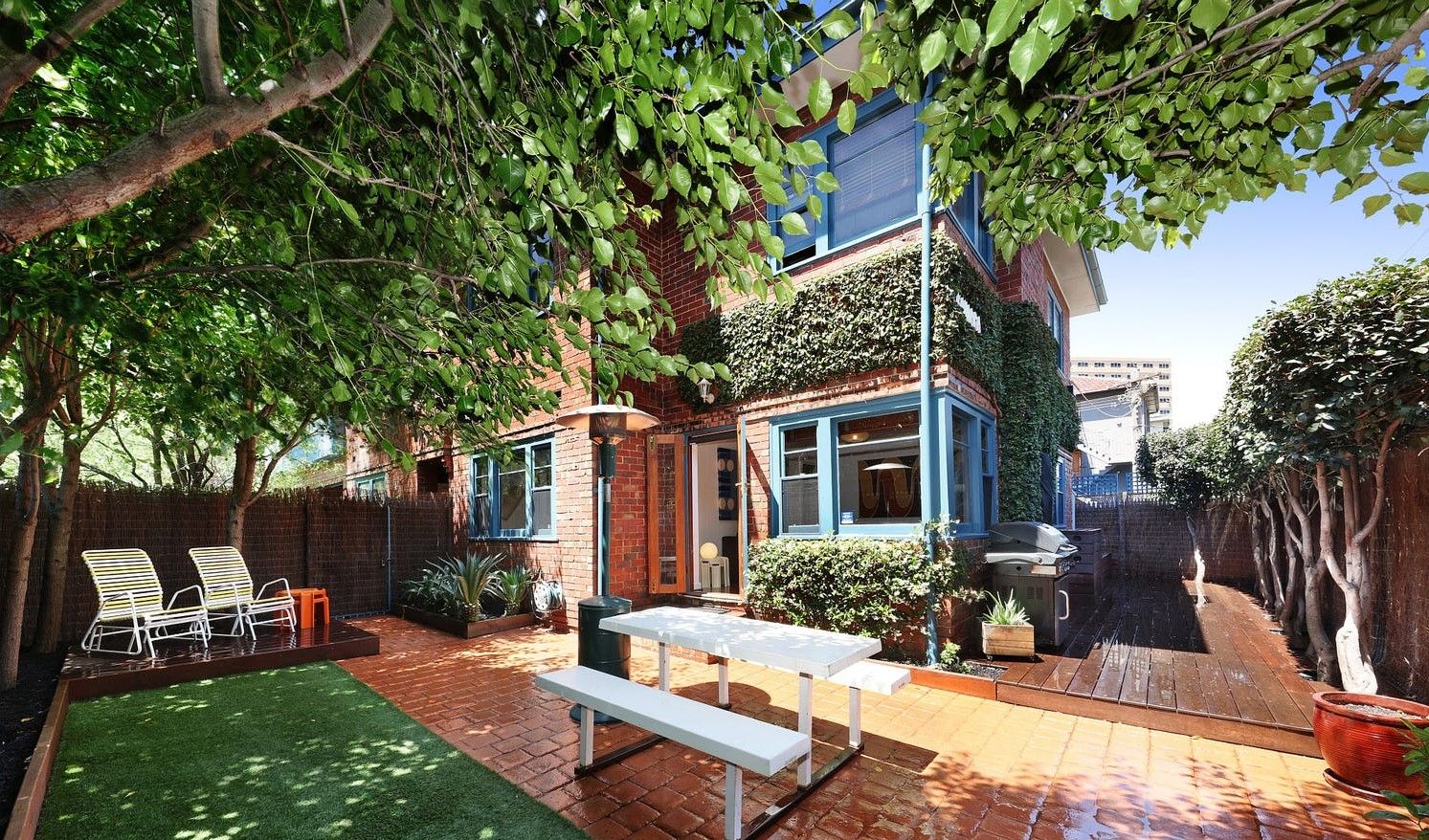 2 bedrooms Apartment / Unit / Flat in 1/124 Inkerman Street ST KILDA VIC, 3182