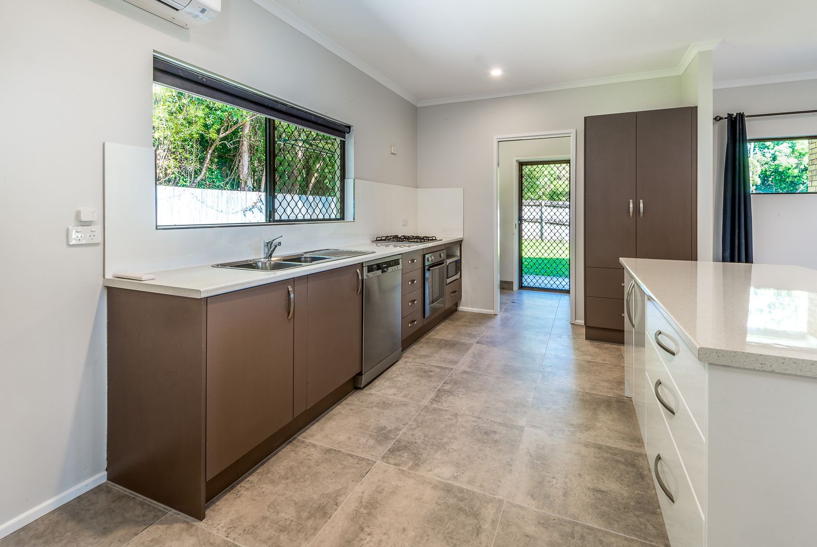 2 RUDDER STREET, Clifton Beach QLD 4879, Image 1