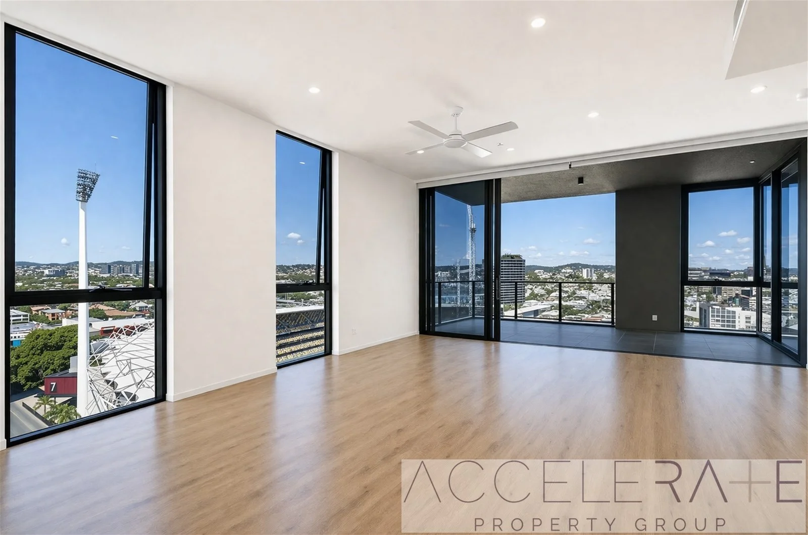 Additional image 2 of Level 14/18 Duke Street, Kangaroo Point QLD 4169