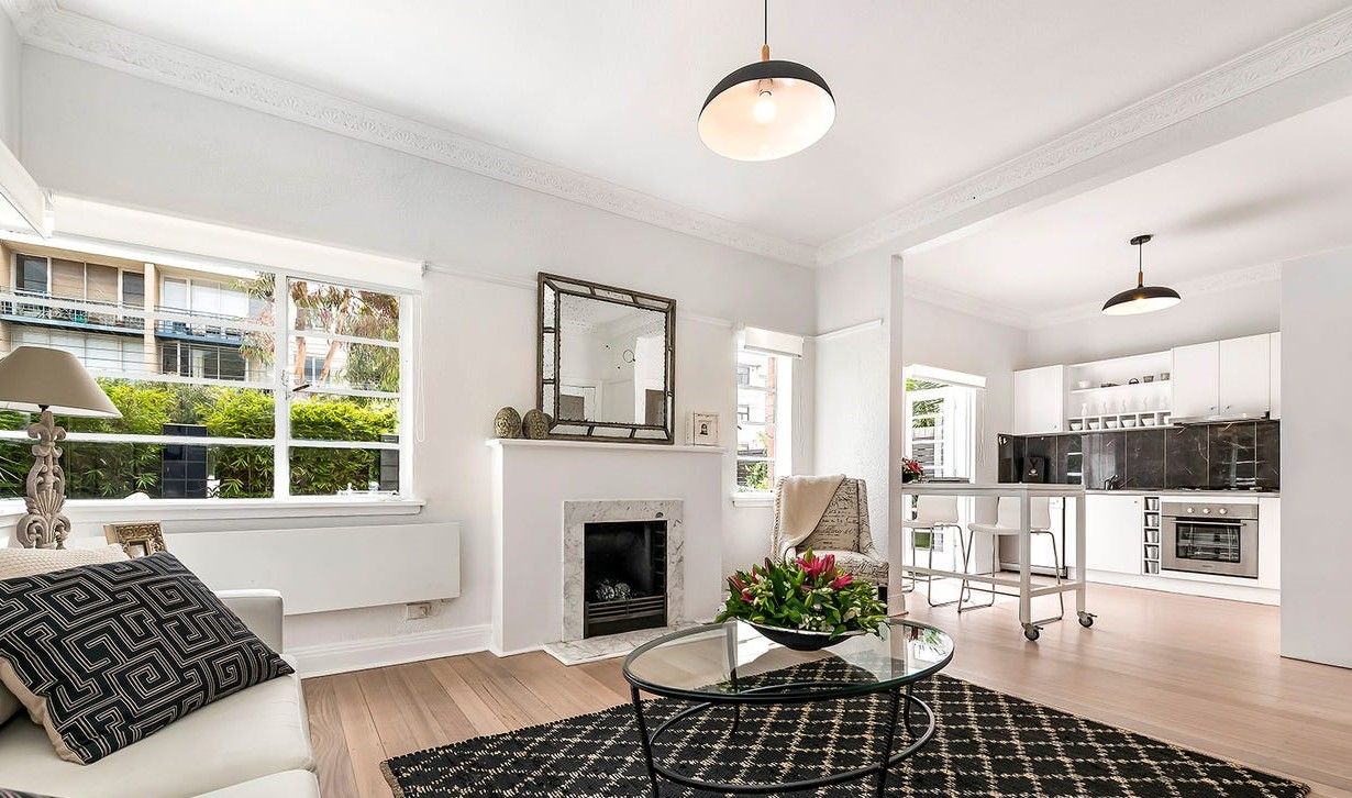 1/25 Cardigan St, St Kilda East VIC 3183 Apartment For Rent 675