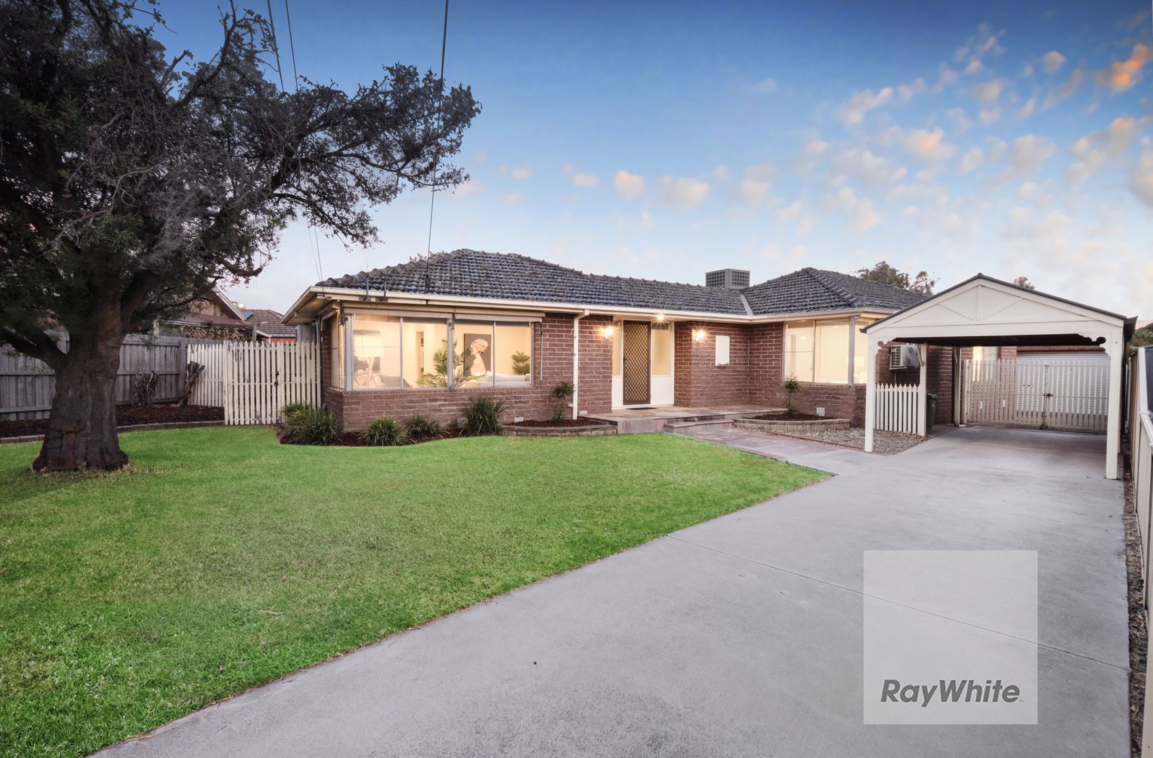 7 Pendle Close, Gladstone Park VIC 3043, Image 1