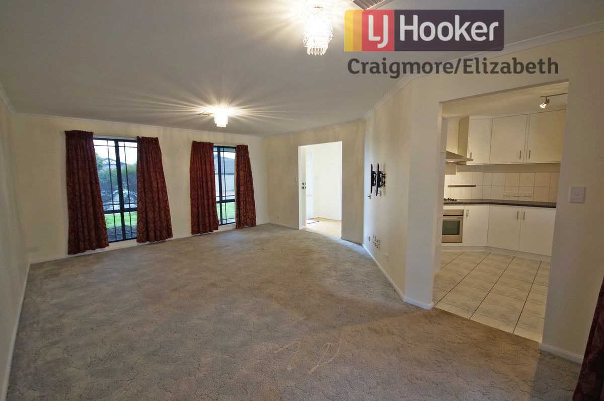 30 Yeovil Circuit, Craigmore SA 5114, Image 2