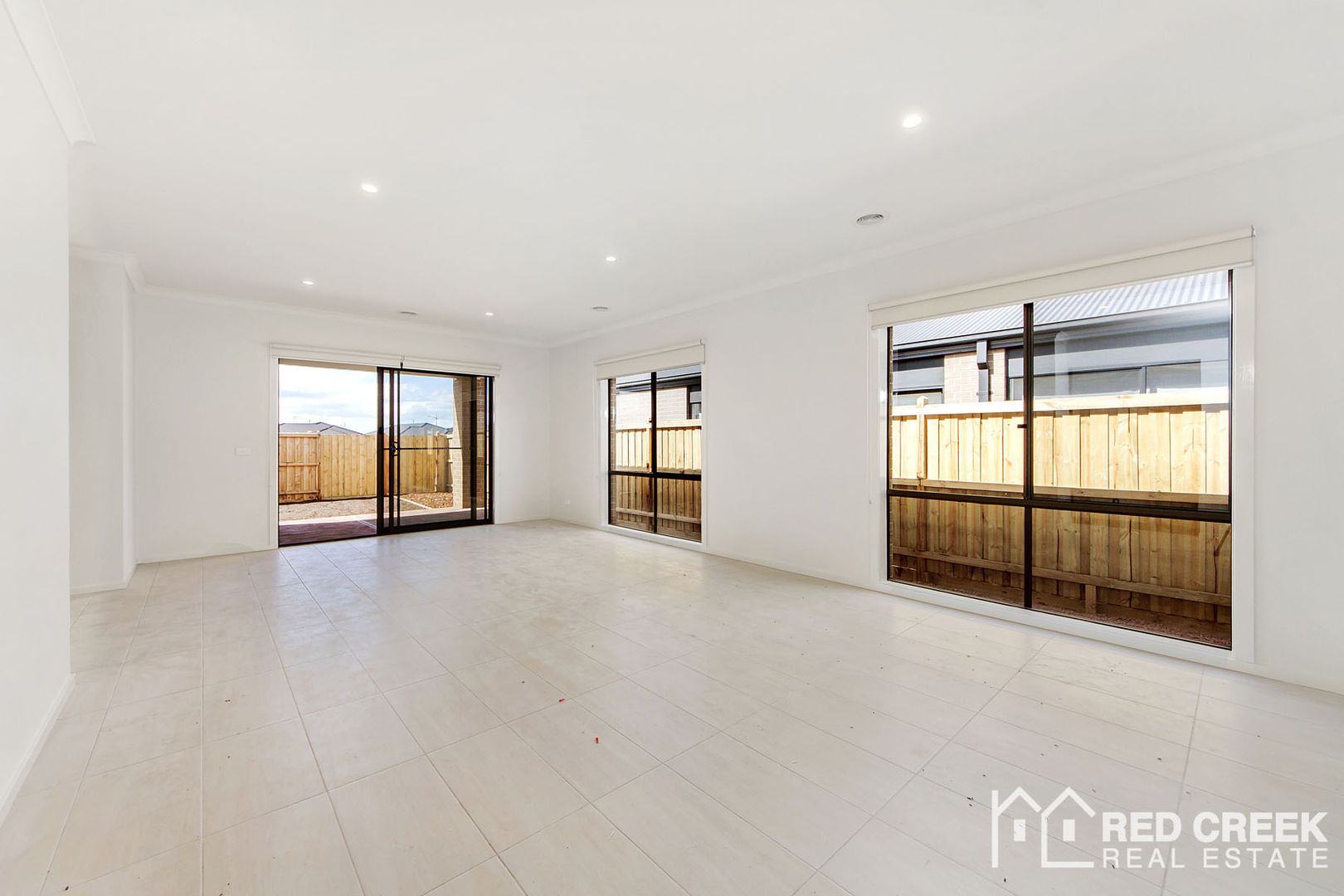 43 Wiltshire Boulevard, Thornhill Park VIC 3335, Image 2
