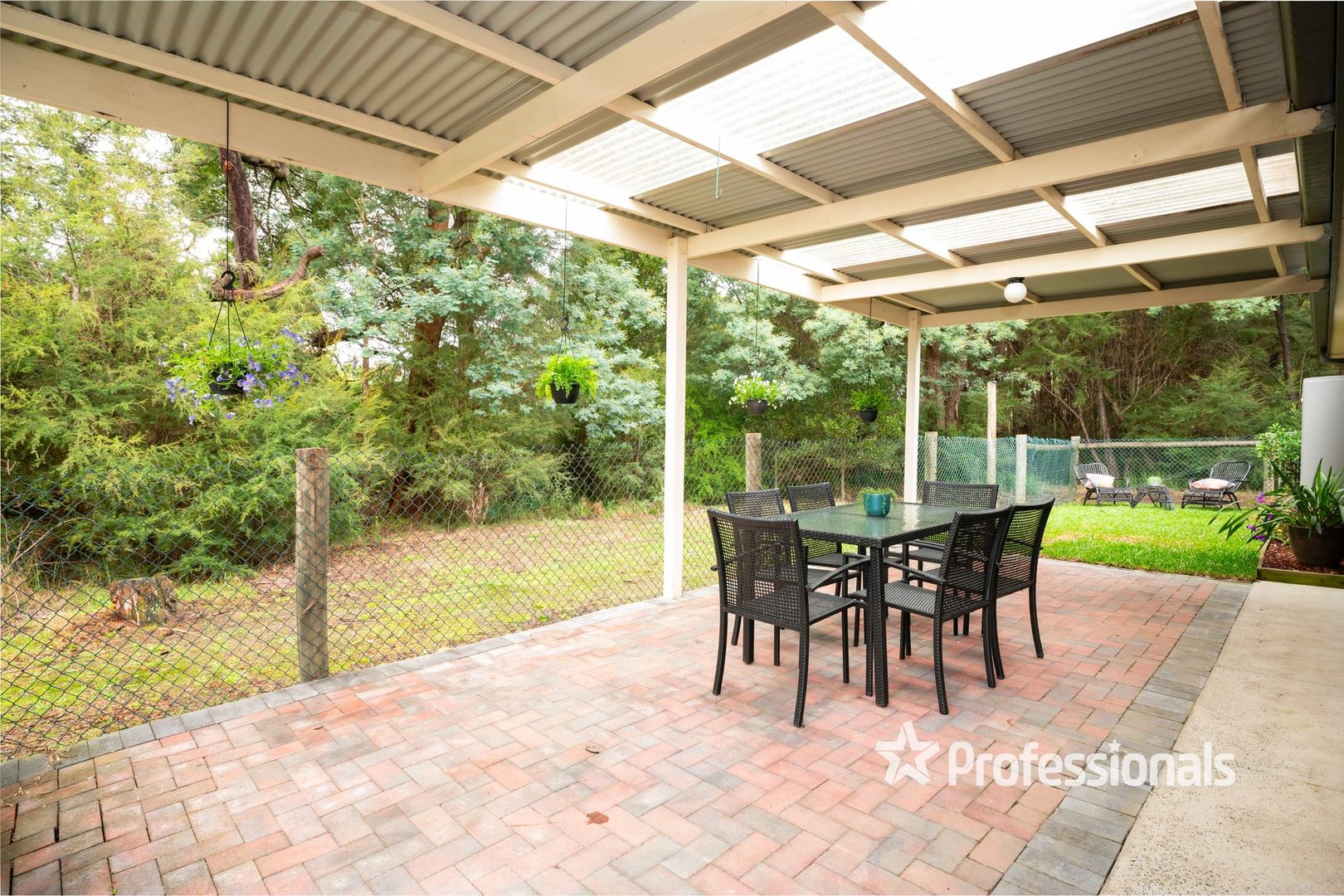 24 Hilltop Court, Yarra Junction VIC 3797, Image 2