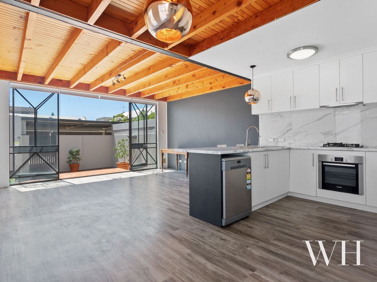 3 bedrooms Townhouse in 10/5 Swan Street NORTH FREMANTLE WA, 6159