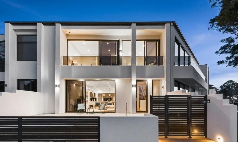 3 bedrooms Townhouse in 1A Leonie Court BRIGHTON VIC, 3186