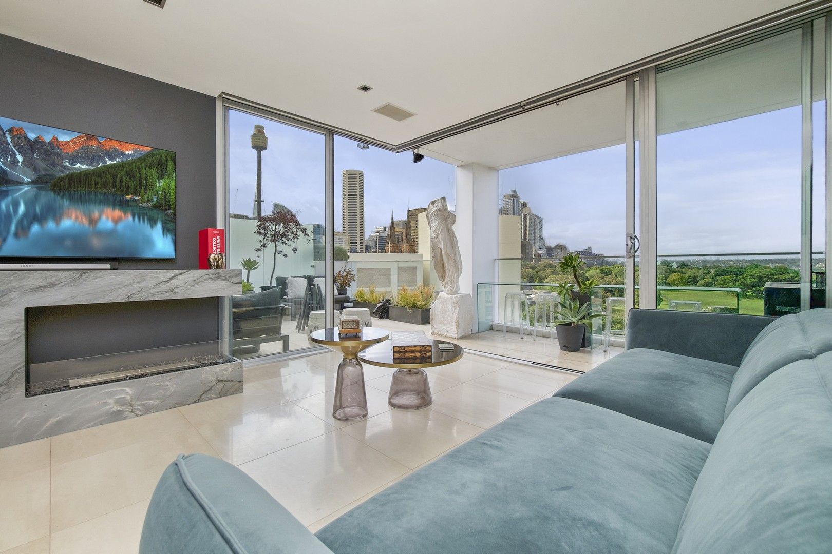 3 bedrooms Apartment / Unit / Flat in 89/60-70 William Street WOOLLOOMOOLOO NSW, 2011